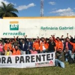 Petroleiros comemoram saída de Parente. Assista