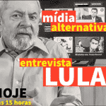Em instantes, Lula fala aos blogueiros
